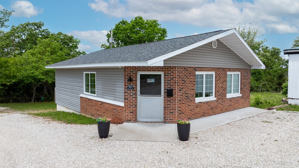 Primary Photo Of 900 Highway 42, Iberia Freestanding For Sale