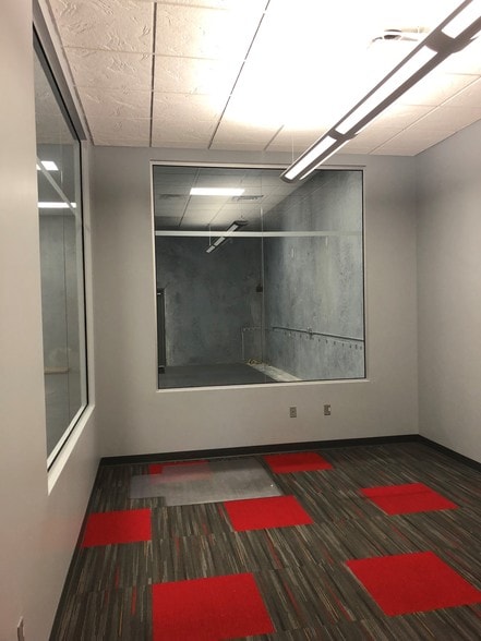 More Photos Of 9038 Camden Field Pky, Riverview Flex For Lease