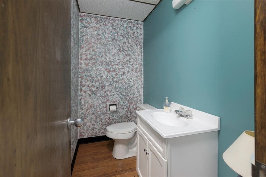 More Photos Of 932 French Rd, Cheektowaga Office For Sale