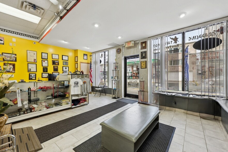 More Photos Of 266 Palisade Ave, Cliffside Park General Retail For Sale
