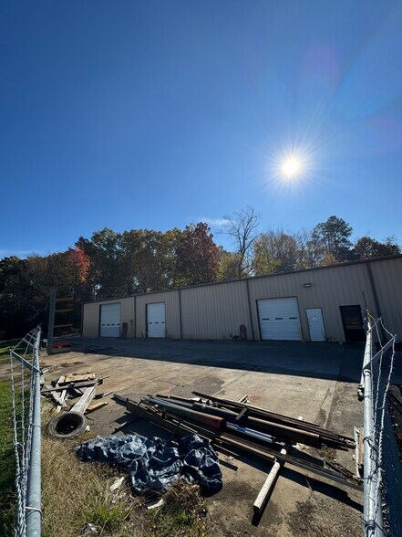 More Photos Of 8765 Old Craft Rd, Olive Branch Light Manufacturing For Lease
