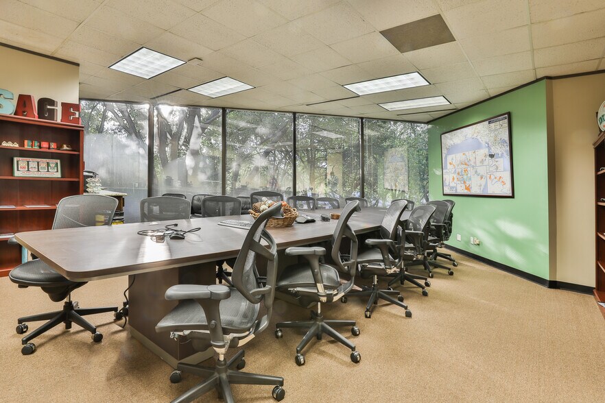 More Photos Of 12727 Featherwood Dr, Houston Medical For Sale