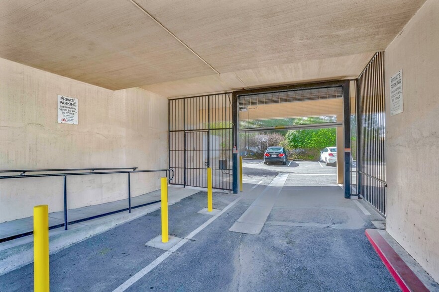 More Photos Of 1760 Solano Ave, Berkeley Office For Lease