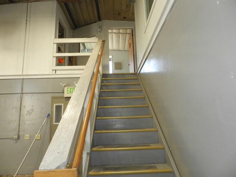 More Photos Of 320 Industrial Ave, Olathe Industrial For Sale