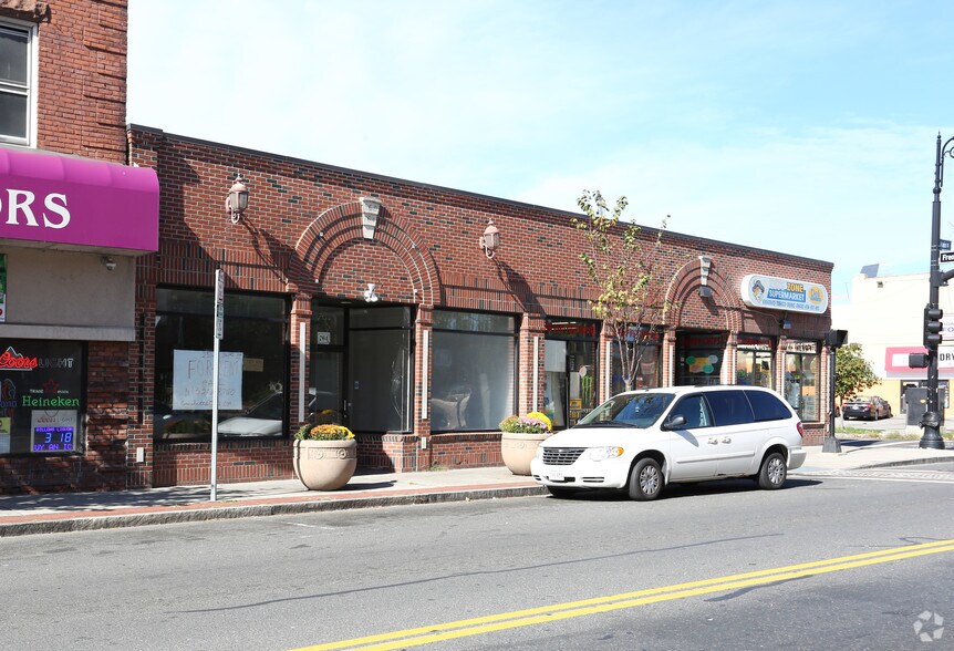 More Photos Of 764-772 Main St, Springfield Restaurant For Lease