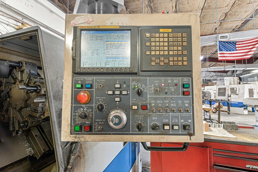 More Photos Of 1031 NE 16th St, Ocala Manufacturing For Sale