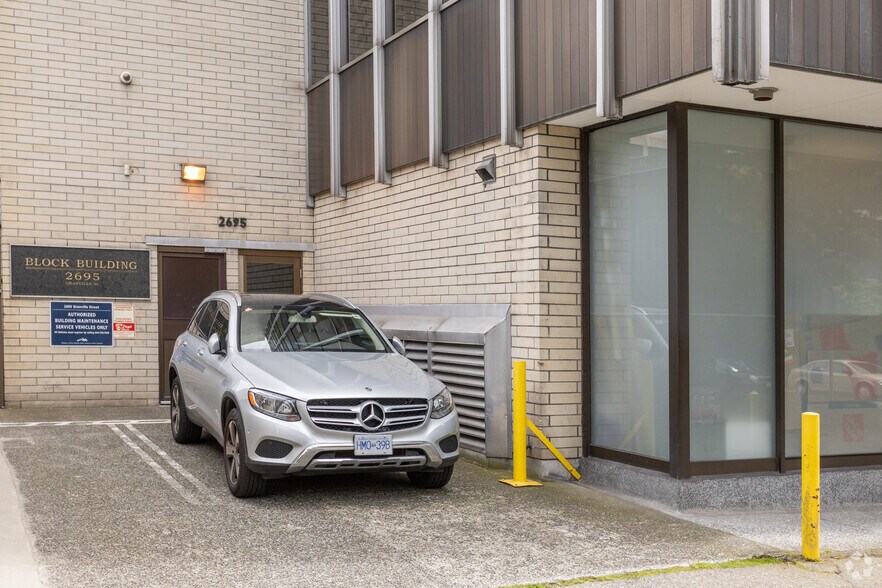 More Photos Of 2695 Granville St, Vancouver Office For Lease