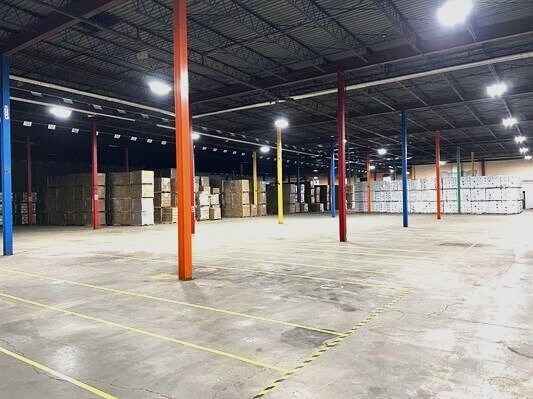 More Photos Of 9511 W Depot St, Yorktown Warehouse For Lease