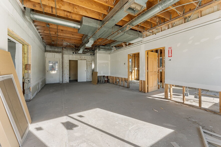 More Photos Of 1342 W Industrial Rd, Cedar City Warehouse For Lease
