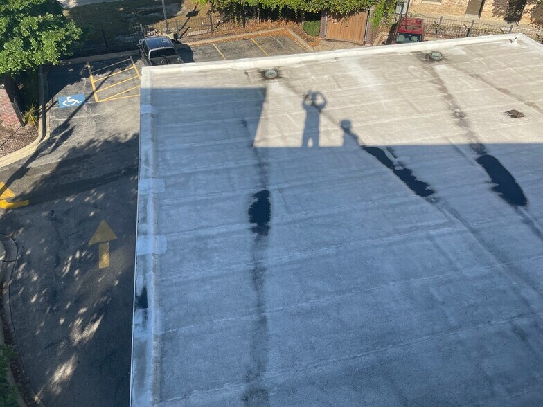 More Photos Of 1640 W Fullerton Ave, Chicago Bank For Lease