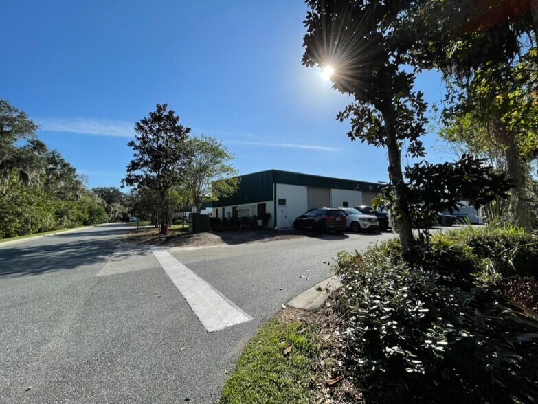 More Photos Of 794 Sanders Rd, Port Orange Showroom For Lease