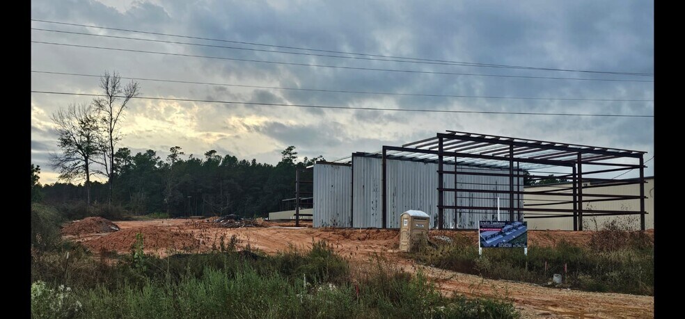 More Photos Of 14535 Lake Business Dr, Conroe Warehouse For Sale