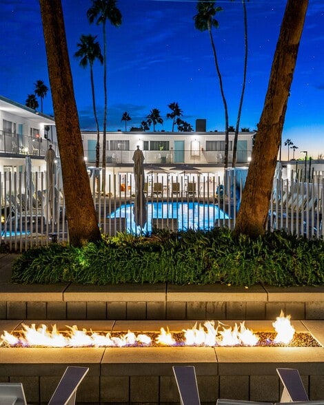 More Photos Of 1466 N Palm Canyon Dr, Palm Springs Hotel For Lease