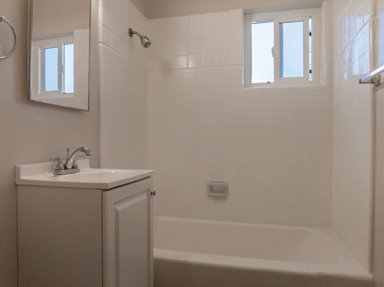 More Photos Of 4869 Pine St, La Mesa Apartments For Sale