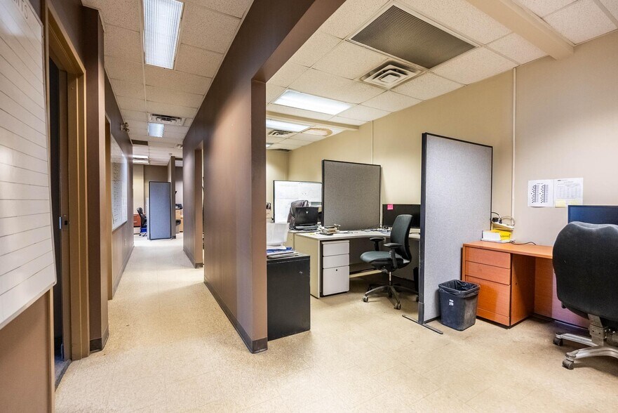 More Photos Of 2555 Maley Dr, Sudbury Warehouse For Sale