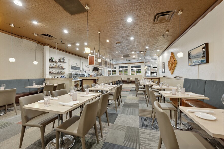More Photos Of 626 Rood Ave, Grand Junction Restaurant For Sale