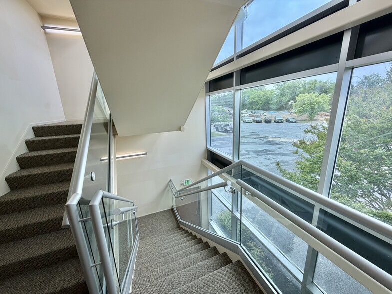 More Photos Of 6339 Howard Ln, Elkridge Office For Sale