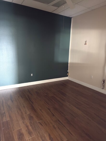 More Photos Of 3762 Tamiami Trl, Port Charlotte Freestanding For Lease
