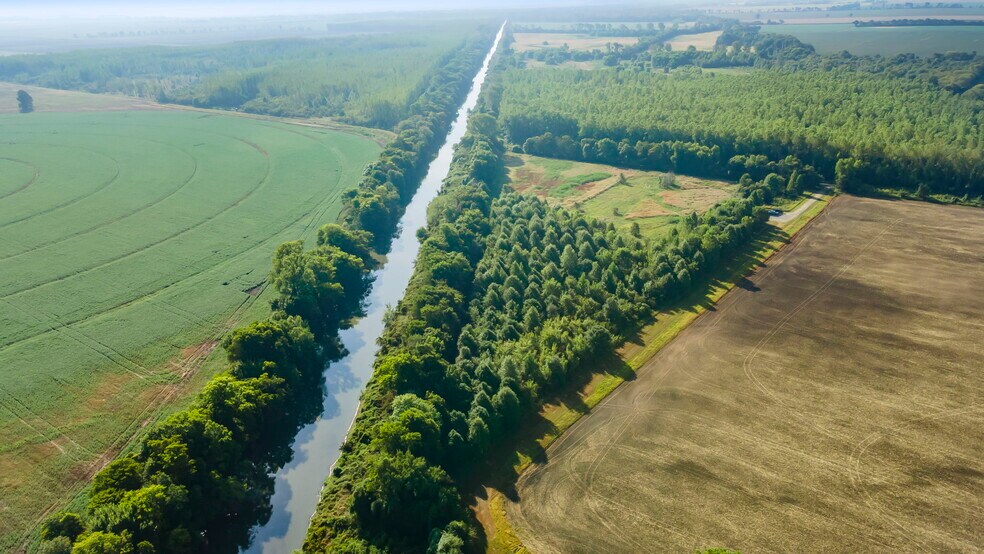 More Photos Of 2948 State Highway V, Matthews Light Manufacturing For Sale