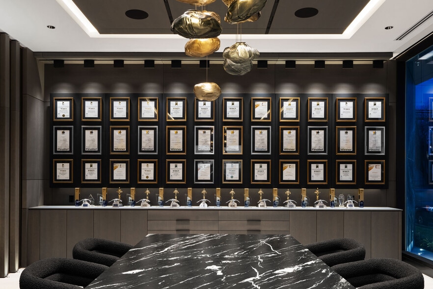 More Photos Of 1406 Pemberton Ave, North Vancouver Storefront For Sale