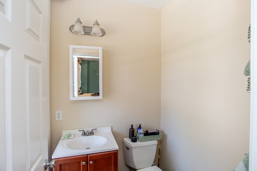 More Photos Of 45 Bridge St, Lambertville Storefront Retail Office For Sale