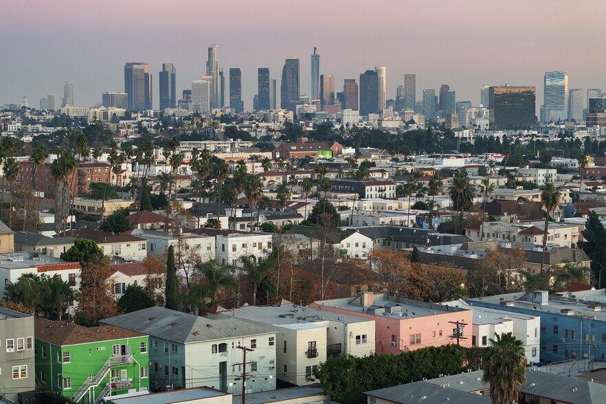 More Photos Of 137 N Kenmore Ave, Los Angeles Multifamily For Sale