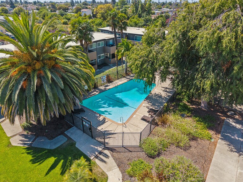 More Photos Of 550 Berry Ave, Hayward Apartments For Sale