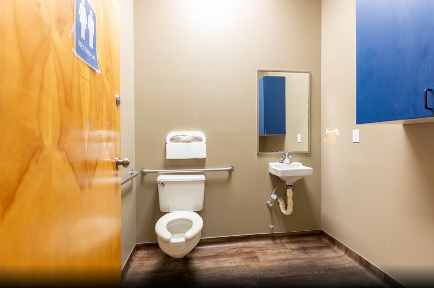 More Photos Of 412-416 8th St, Oakland Apartments For Sale