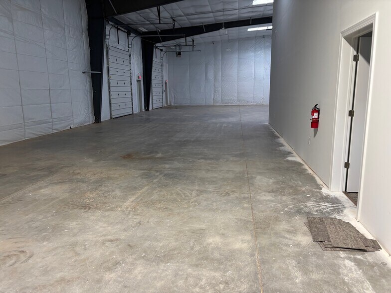 More Photos Of 3405 Wesley Chapel Stouts Rd, Monroe Warehouse For Lease