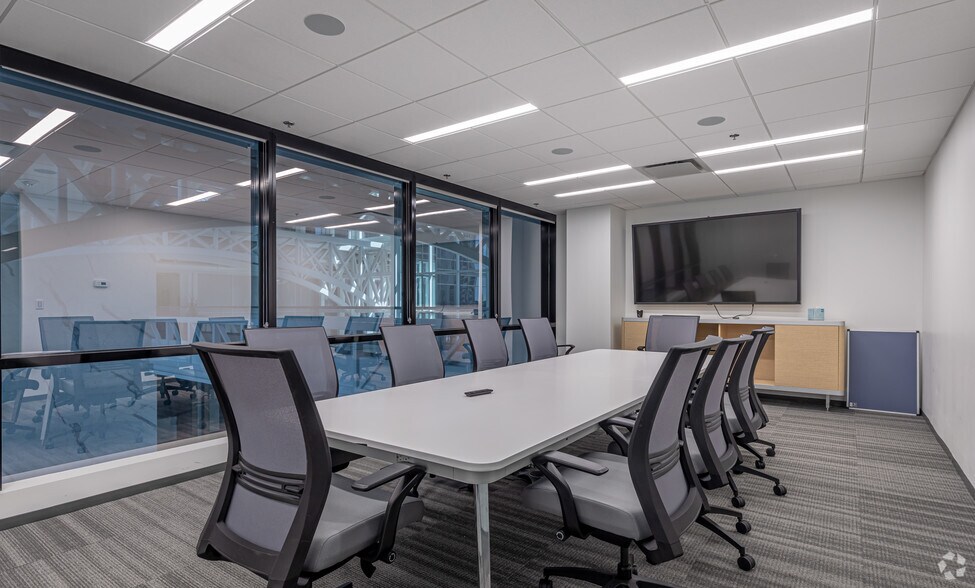 More Photos Of 515 N Flagler Dr, West Palm Beach Coworking Space