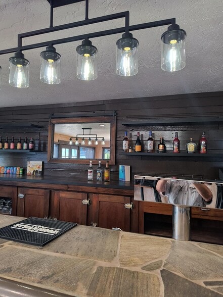 More Photos Of 204 S Coeur D Alene Ave, Harrison Restaurant For Sale