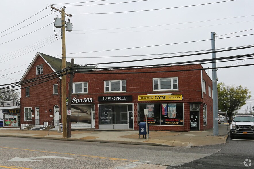 Primary Photo Of 501-509 Hicksville Rd, Massapequa Office For Lease