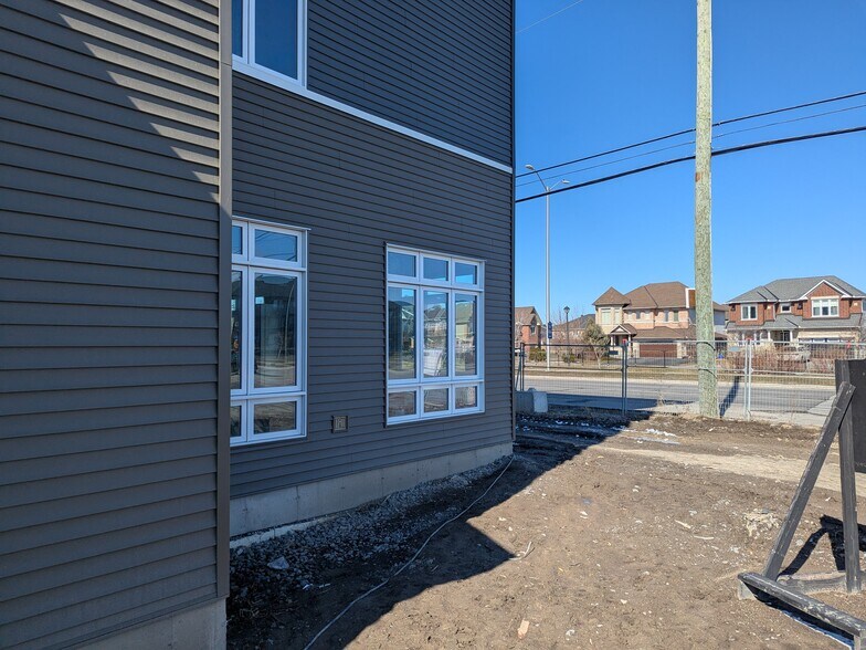 More Photos Of 3600 Brian Coburn Blvd, Ottawa Apartments For Lease