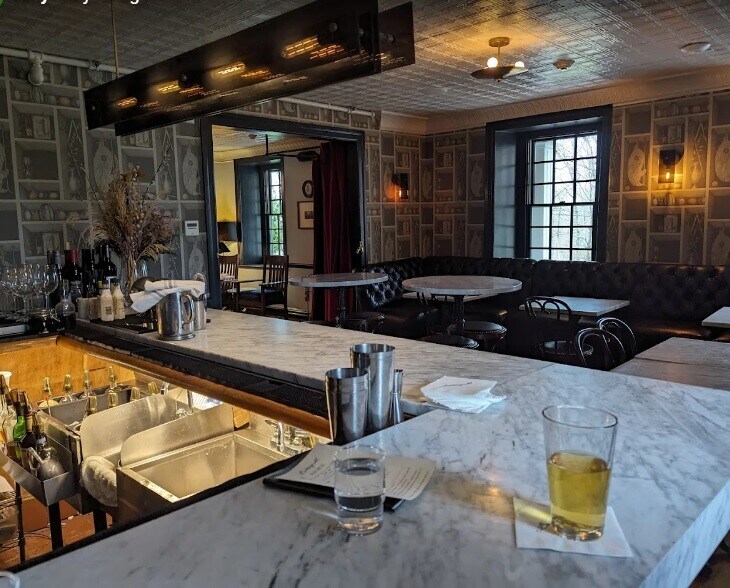 More Photos Of 3805 Main St, Stone Ridge Hotel For Sale