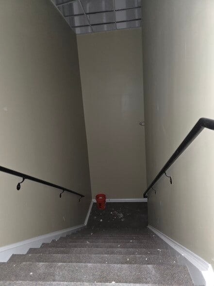 More Photos Of 701 Mutual Ct, Raleigh Office For Sale