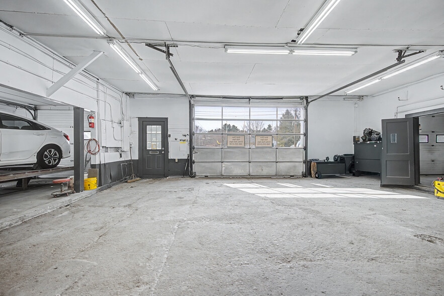 More Photos Of 298 Village St, Medway Warehouse For Sale