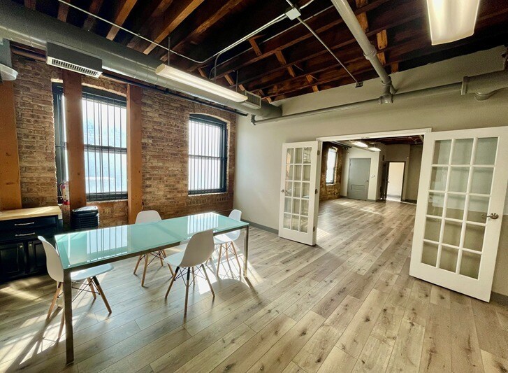 More Photos Of 1525 W Homer St, Chicago Loft Creative Space For Lease