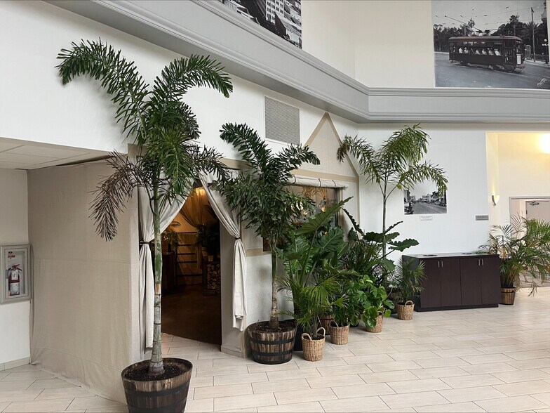 More Photos Of 6302 E Dr Martin Luther King Jr Blvd, Tampa Office For Lease