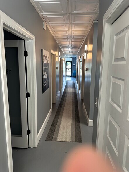 More Photos Of 206 N Church St, Lexington Freestanding For Lease