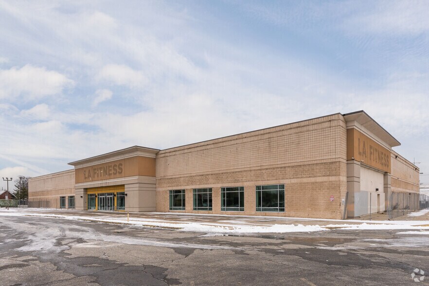 More Photos Of , Staten Island General Retail For Sale