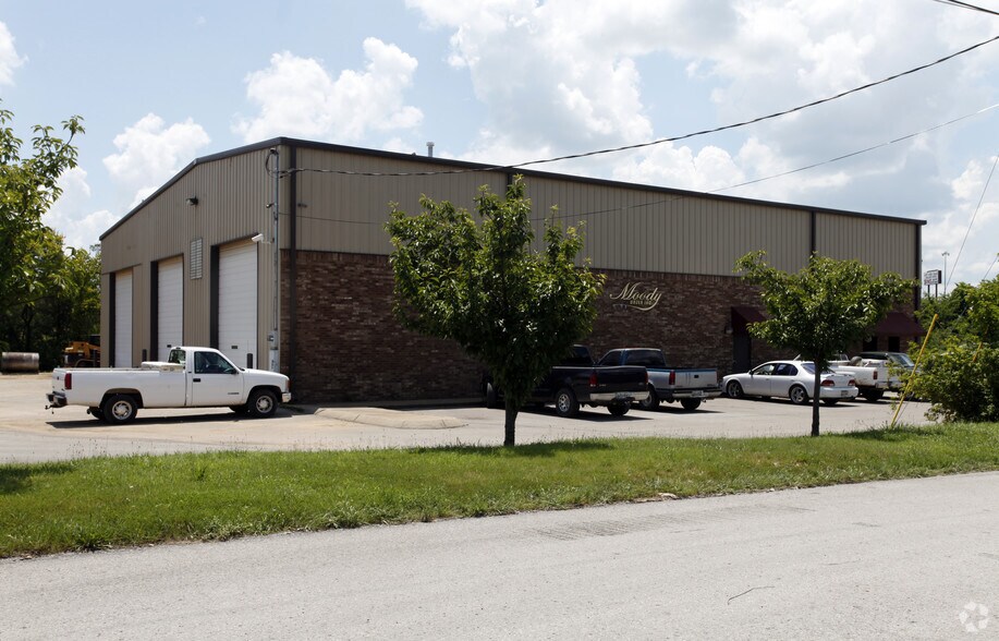 Primary Photo Of 230 Shelby St, Murfreesboro Service For Sale