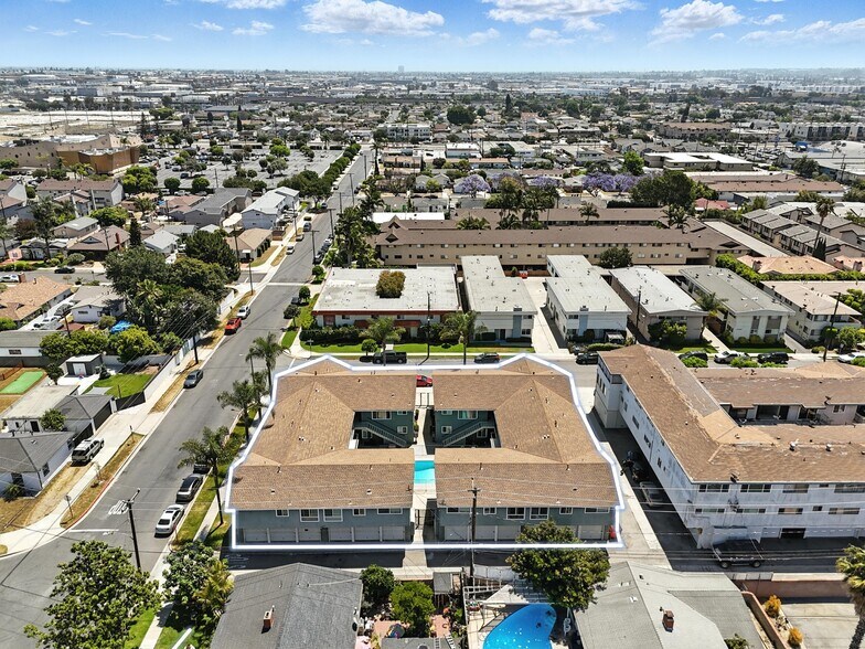 More Photos Of 15505 S Budlong Pl, Gardena Apartments For Sale