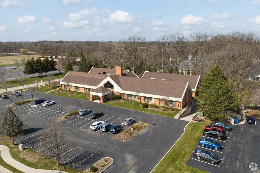 More Photos Of 1701 Woodlands Dr, Maumee Office For Sale