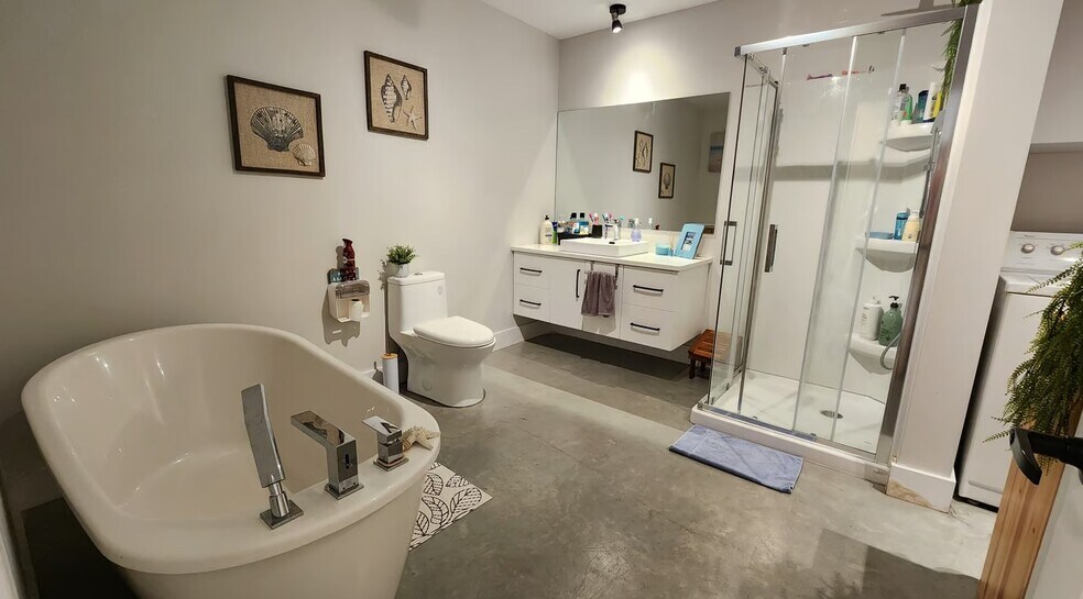 More Photos Of 715 Rue De La Bruère, Sherbrooke Apartments For Sale