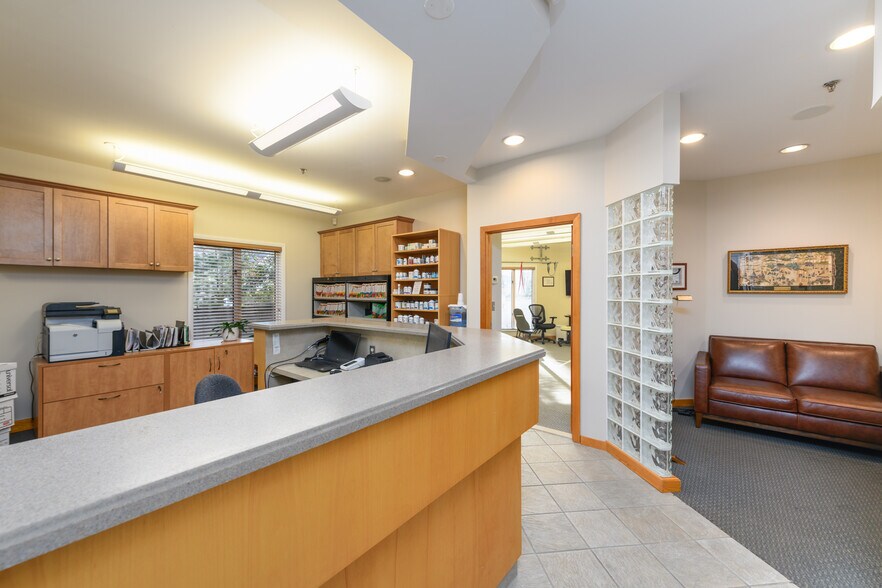 More Photos Of 130 Maple Ave, Red Bank Medical For Lease