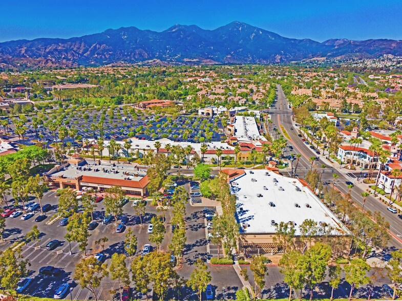 More Photos Of 22331 El Paseo, Rancho Santa Margarita Freestanding For Lease