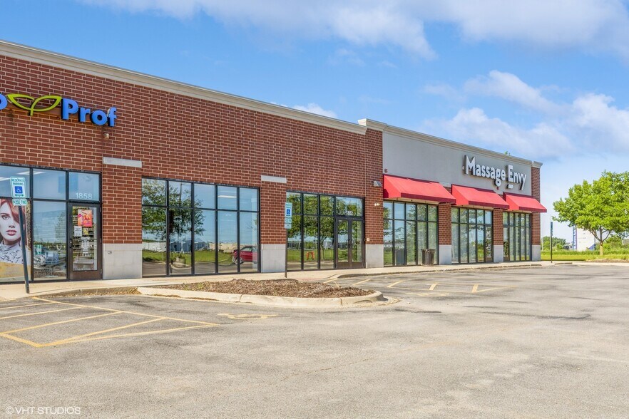 Primary Photo Of 1852-1866 Towne Centre Dr, North Aurora General Retail For Lease
