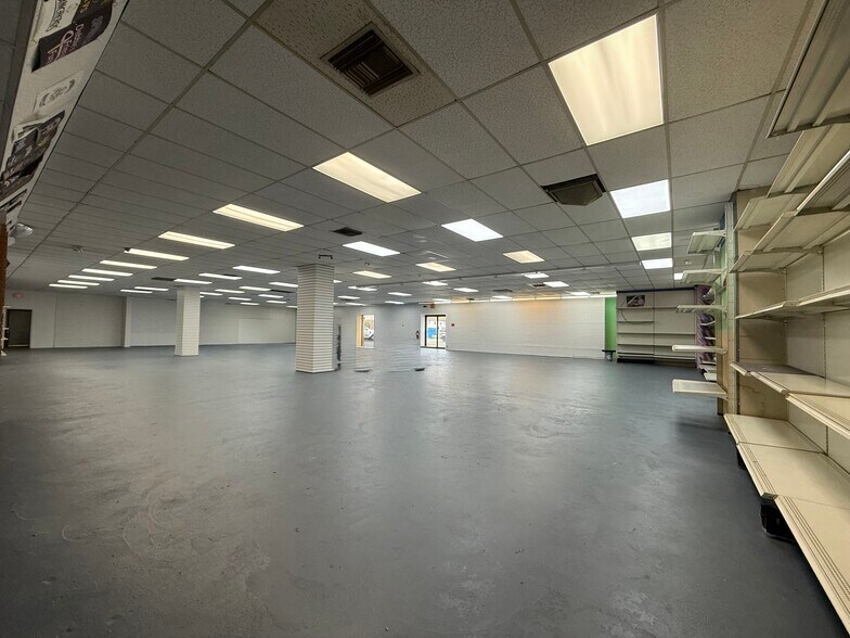 More Photos Of 703 Black Horse Pike, Glendora Storefront Retail Office For Lease