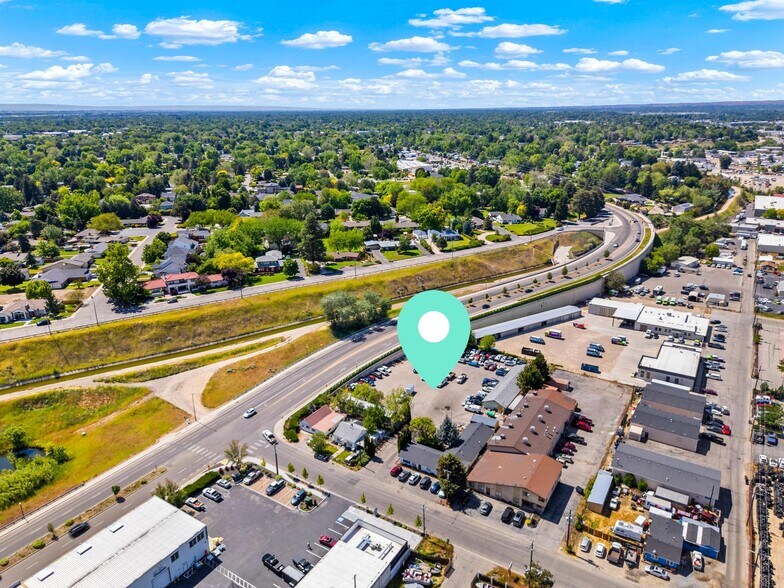 More Photos Of 114 W 43rd St, Garden City Warehouse For Sale