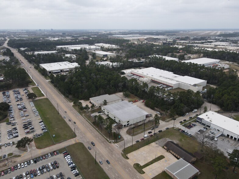More Photos Of 4553 Aldine Bender Rd, Houston Warehouse For Sale